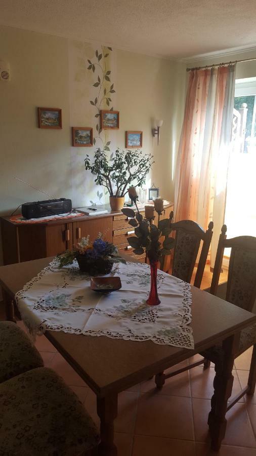 Ferienwohnung "Am Fechtertor- Eingang Zum Schlosspark" Putbus Dış mekan fotoğraf